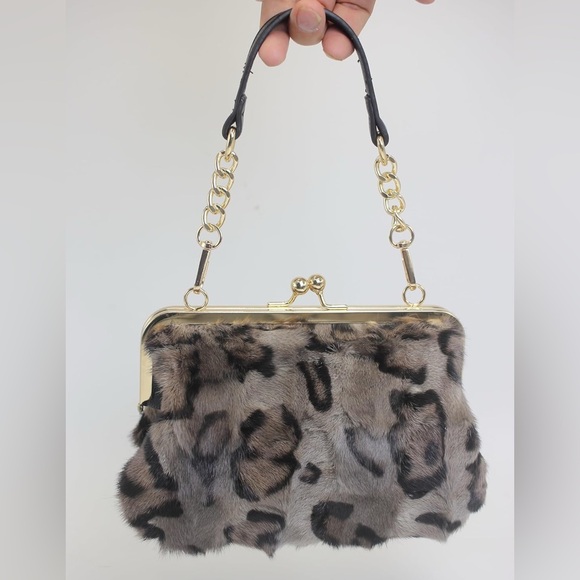 Leopard Print Genuine Mink Fur KISS-lock Handbag with Gold Chain - Picture 2 of 8